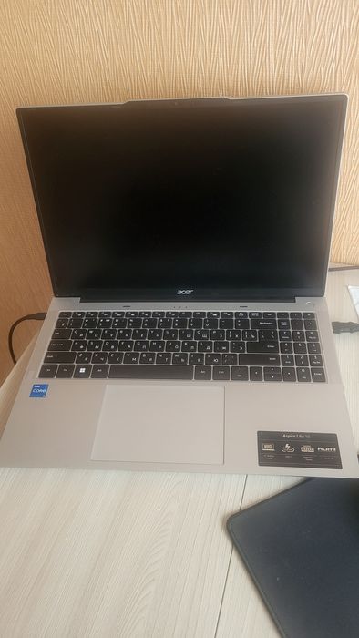 Ноутбук сатылады