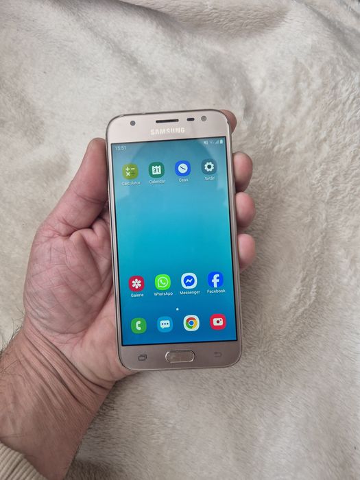 Telefon Samsung J3