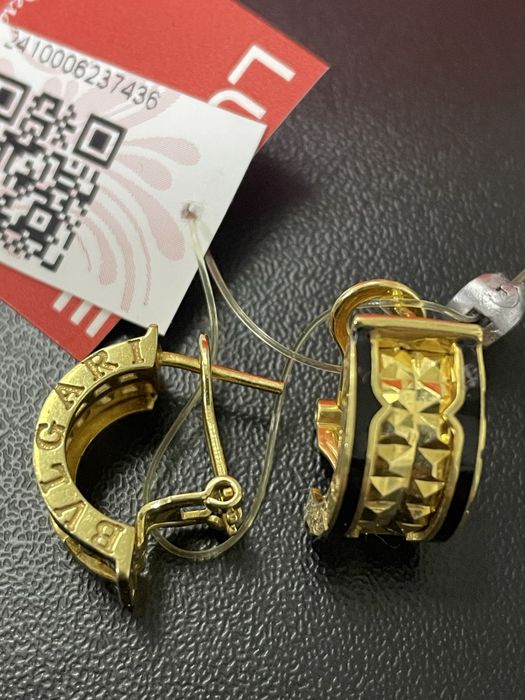 Серьги золотые 750 пробы.