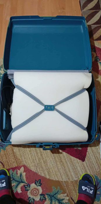 Vând mixer activ 2x300W, 10 canale marca Soundcraft Spirit