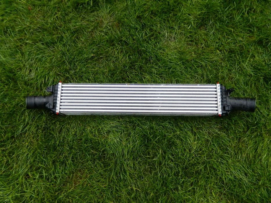 Radiator intercooler Audi A4, A5,A6, A7 , Porsche Macan, VW cod  8K0145805AC