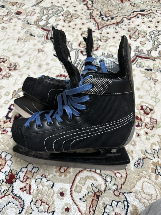 Продам хоккейные коньки
