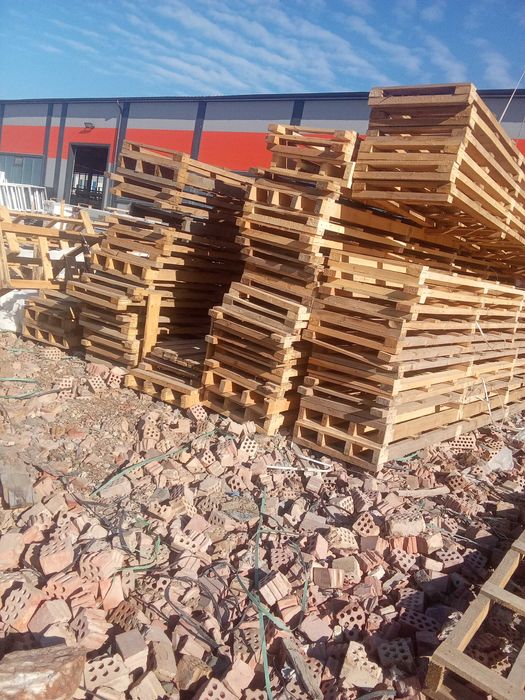 Продам Поддоны на разбор