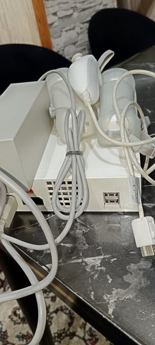 Продам игровой приставка нинтедда.