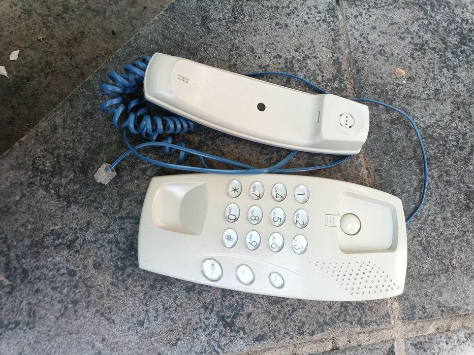 Продаю стационарный телефон.