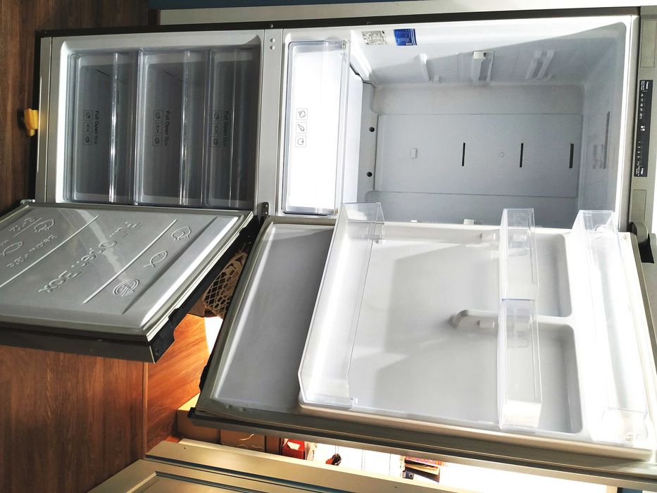 холодильник SAMSUNG  RB 29FRNDSA