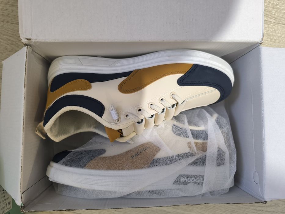 Продаю    кроссовки