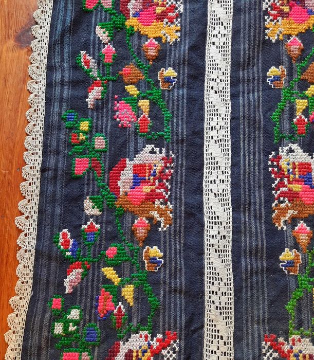 Варненска престилка за носия,с.Неофит Рилски, община Ветрино