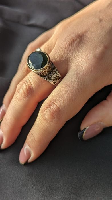 Продам кольцо , эксклюзивной ручной работы