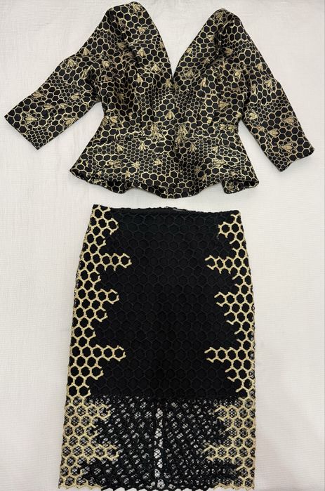 Женский костюм Alexander McQueen (жакет и юбка), размер М