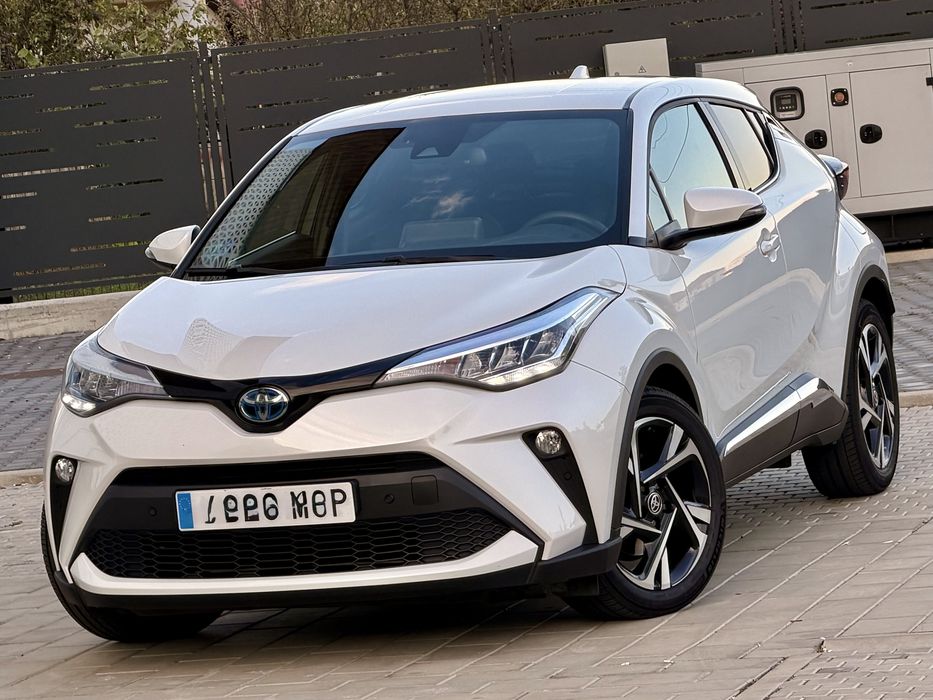 Toyota CHR 2.0 Hibryd An 2023 06 Top Auto