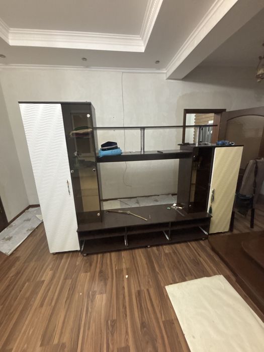 Продам горку  под телевизор не дорого