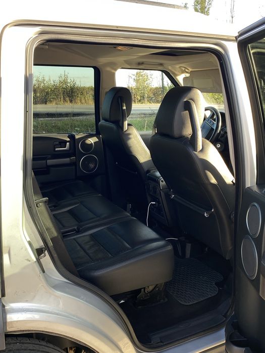 Vând Land Rover Discovery 3 , foarte bine intreținut!