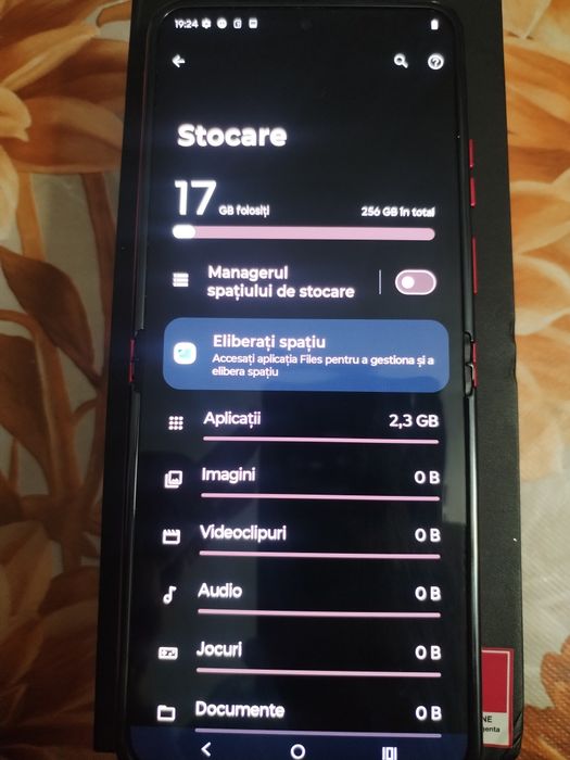 Motorola Razr 40 Ultra (flip) 256gb viva magenta