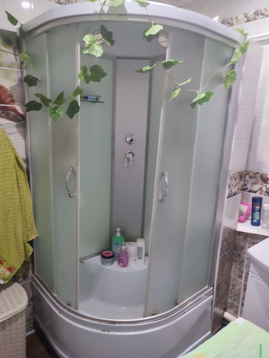 Продам душевую кабину