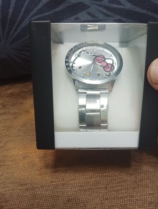 Нов детски часовник Hello Kitty