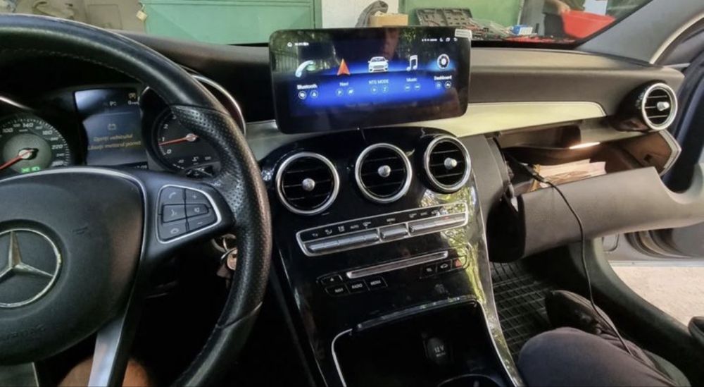 Navigatie android Mercedes C Class W205 Carplay Waze YouTube