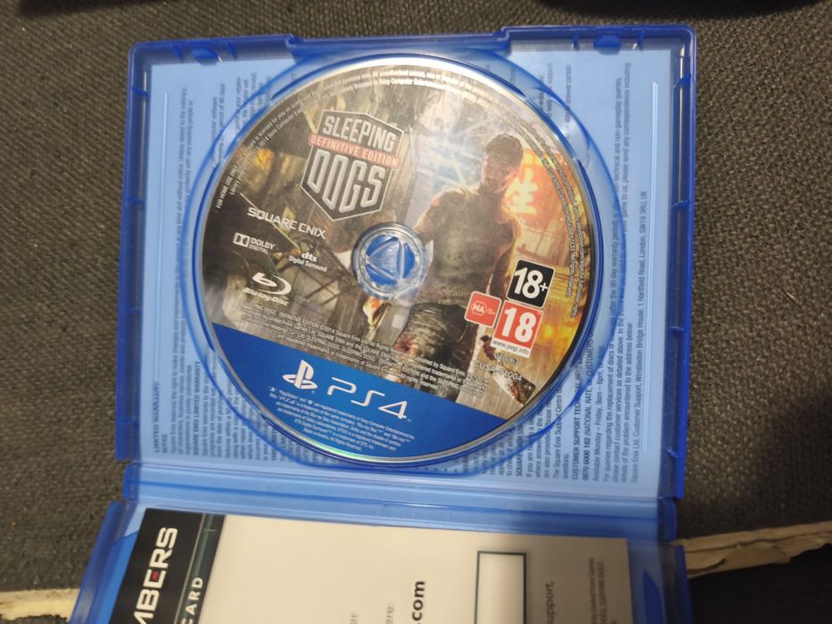 PS4 PRO 1TB + 2 manete + 6 jocuri – pachet complet