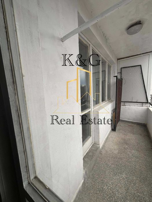 Двустаен тухлен апартамент в идеален център - гр. Разград