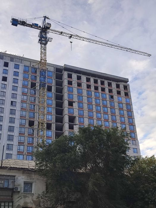 Продам кран башенный