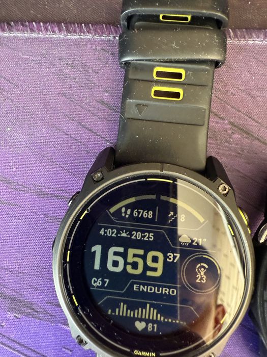 Продам Garmin enduro 3