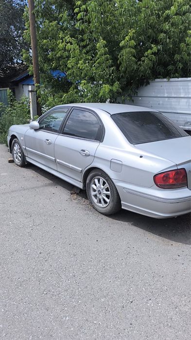 Продам машину Hyundai