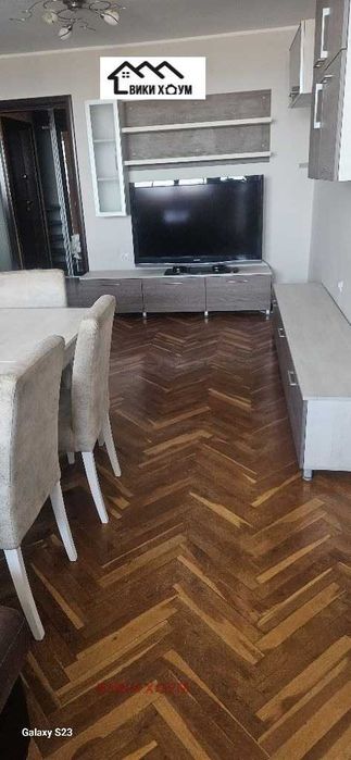 Продава 4-СТАЕН апартамент, град Варна, Базар Левски