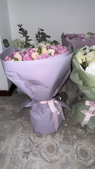 Продам 4 свежие букеты