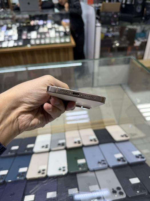 Iphone 16 pro Max 100%