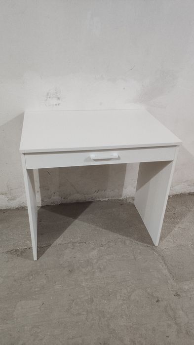 СТОЛ! Письменный.