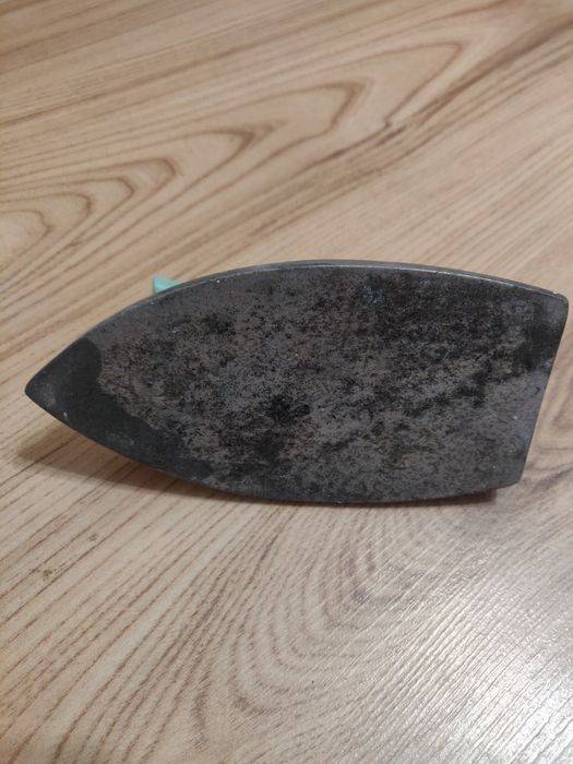 Ретро играчка - ютия