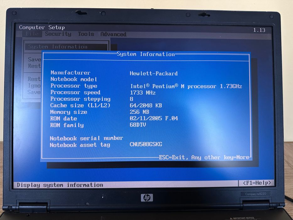 Лаптоп HP Compaq NX8220