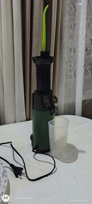 Продам соковыжималку новую