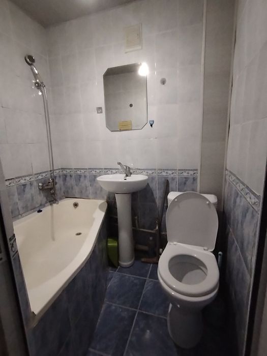 Чирчик ш. Навоий кирпичный дом 2х/4/5