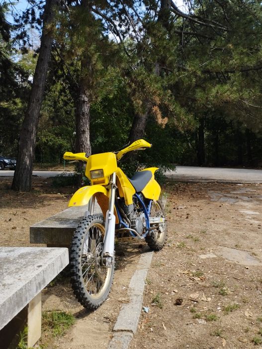 Suzuki dr250-ендуро