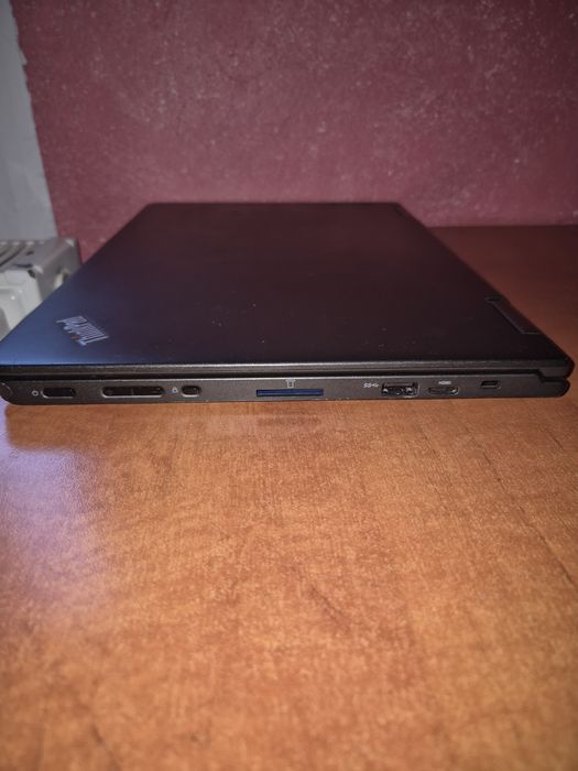 Vand Laptop Yoga  S1