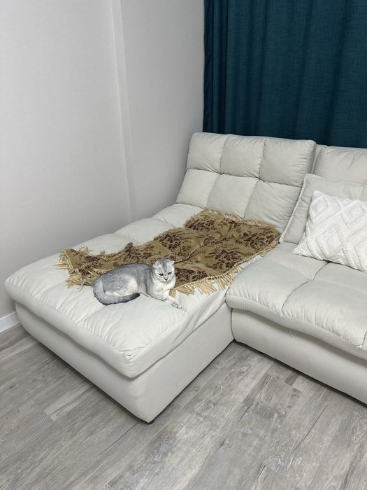 Продам диван в гостиную