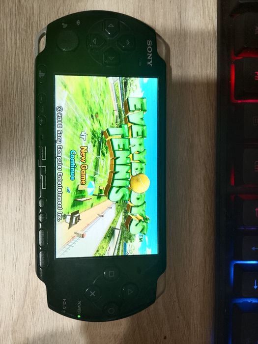 Продам psp 3004 с диском