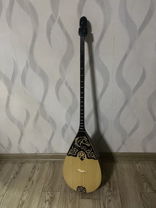 Домбыра сатылады