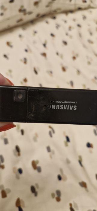 Мобилен телефон Samsung SHG F210