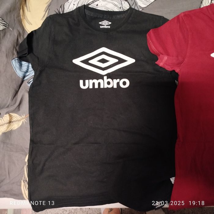 2 тениски Umbro размер 158 см
