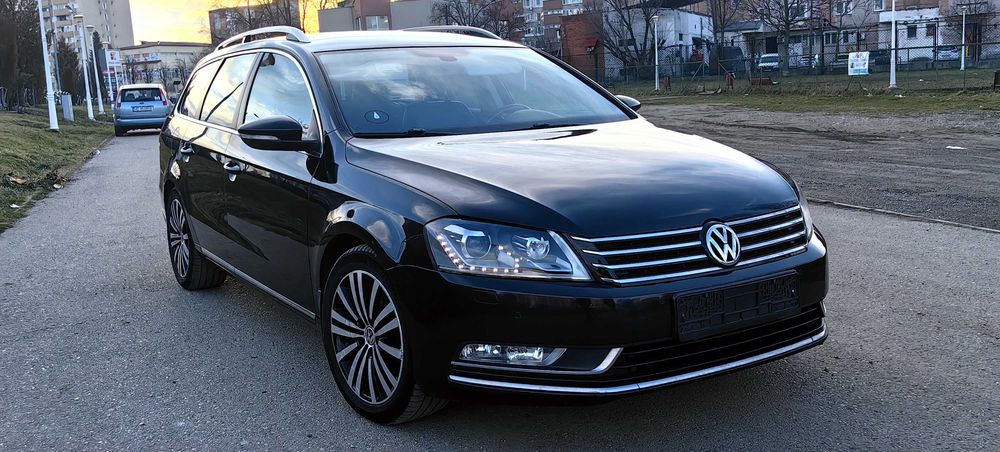 Volkswagen Passat * 211CP * Piele * BiXenon+LED * DSG