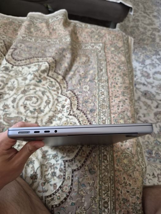 Macbook Pro 14 M3 1 терабайт