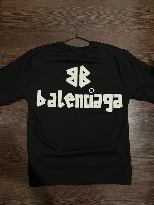Tricou Balenciaga