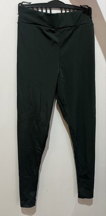 Комплект със стягащ ефект Ликра размер S