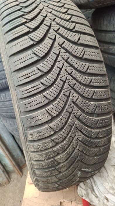 Vând jante cu anvelopa Continental  - VW POLO