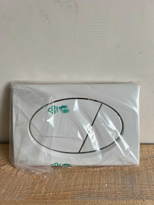 НОВА Тоалетна чиния Alca + Антибактериална седалка + Бутон