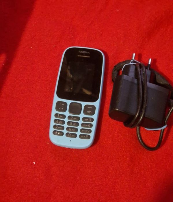 Telefon cu butoane Nokia perfect funcțional