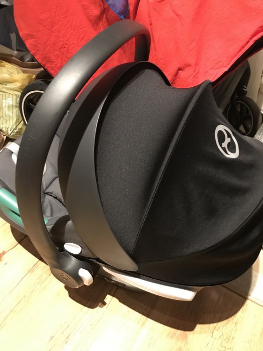 Carucior Cybex Balios S cu scoica auto Germania
