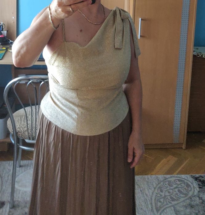 Fustă, bluză si taior elegante